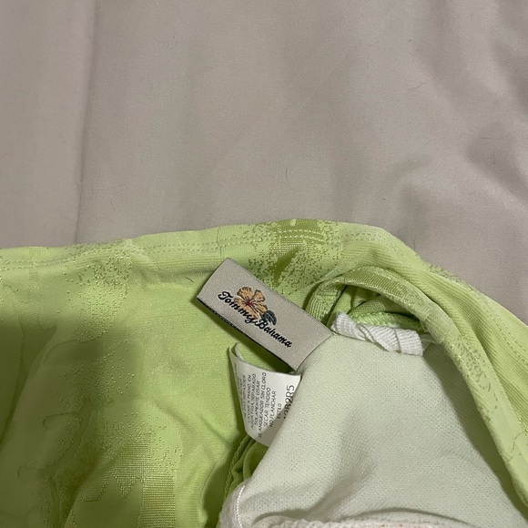 Tommy Bahama strapless green top with built in pads - Picture 3 of 3